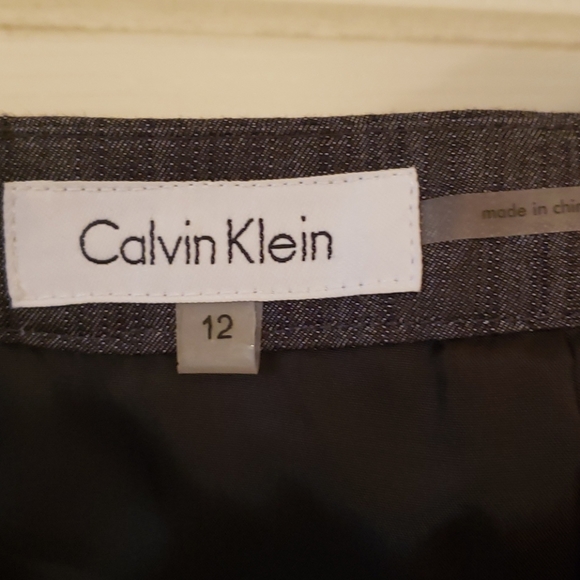 Calvin Klein A-lined skirt - Picture 8 of 10